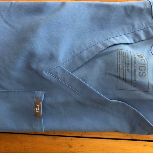 Figs women’s small technical collection scrub top - Picture 3 of 5